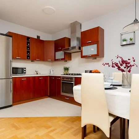 Apartmán Mokotow Bluszczanska By Renters Varšava