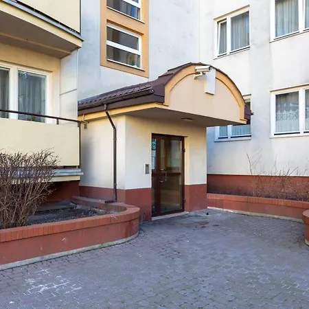 Mokotow Bluszczanska By Renters