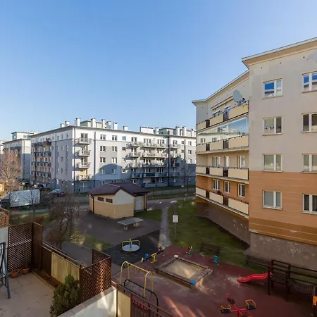 Mokotow Bluszczanska By Renters * ワルシャワ