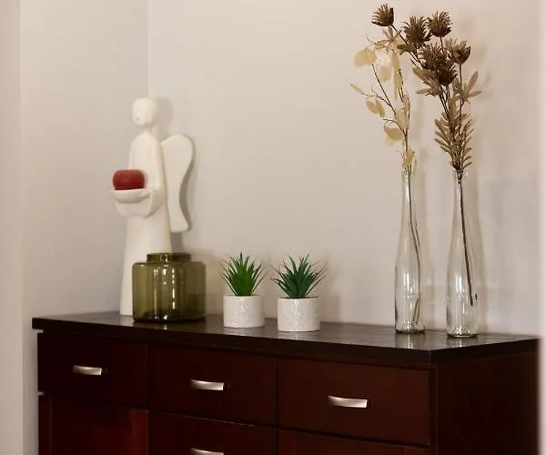 شقة Mokotow Bluszczanska By Renters *