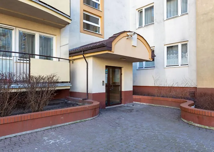 Mokotow Bluszczanska By Renters